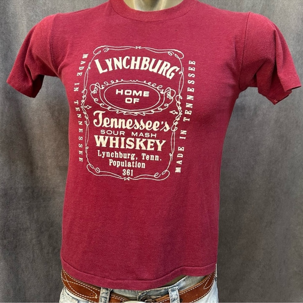 Vintage Lynchburg Tennessee sour mash whiskey T-shirt M